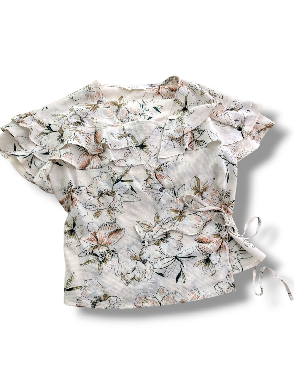 NWOT Astr cropped Floral Ruffle Wrap Blouse in Pale Pink and Green, Size Xl